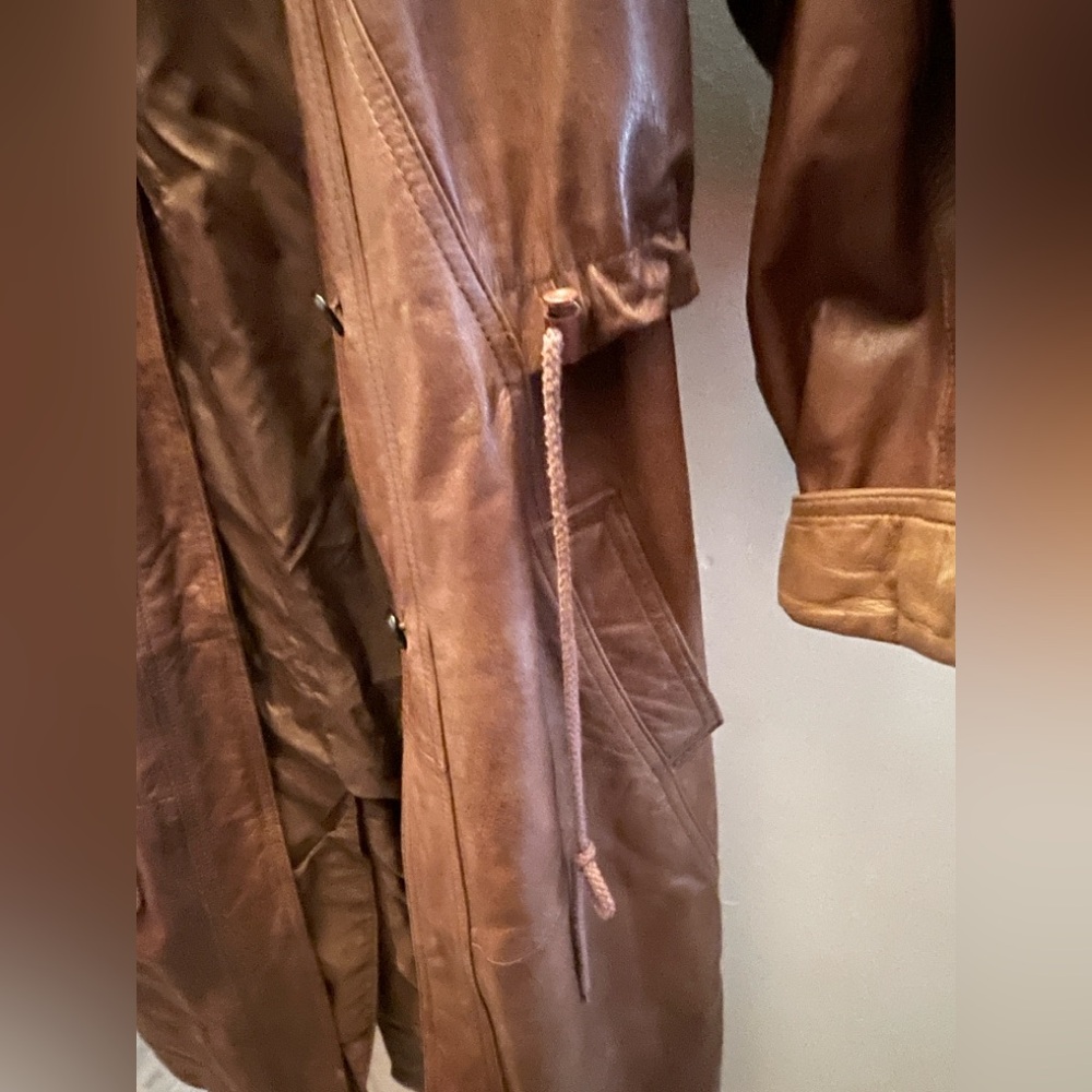 Vintage Brown Trench Coat - Picture 3 of 4